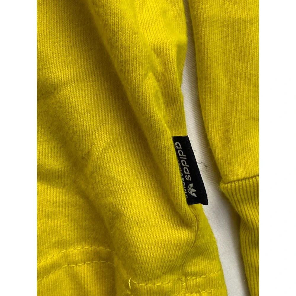 Adidas Shirt Mens Medium Yellow Graphic Print Evisen Skateboards Logo Streetwear